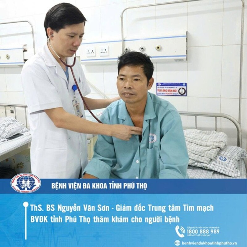 Bệnh viện đa khoa tỉnh Phú Thọ 9 Gio vang trong cap cuu nhoi mau co tim 2