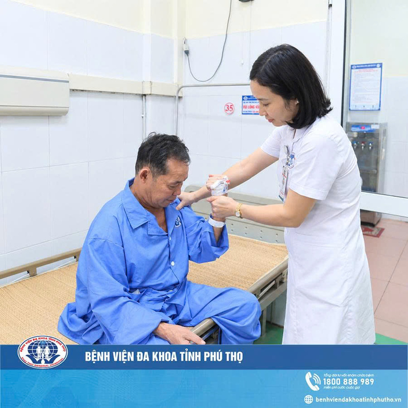 Bệnh viện đa khoa tỉnh Phú Thọ 9 viem tuy cat ngang 2